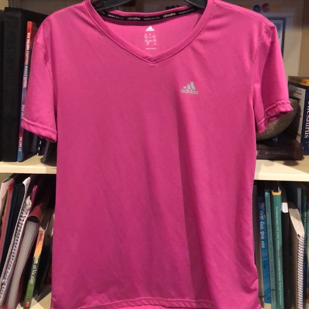 Women’s Adidas climalite workout shirt. Sz M